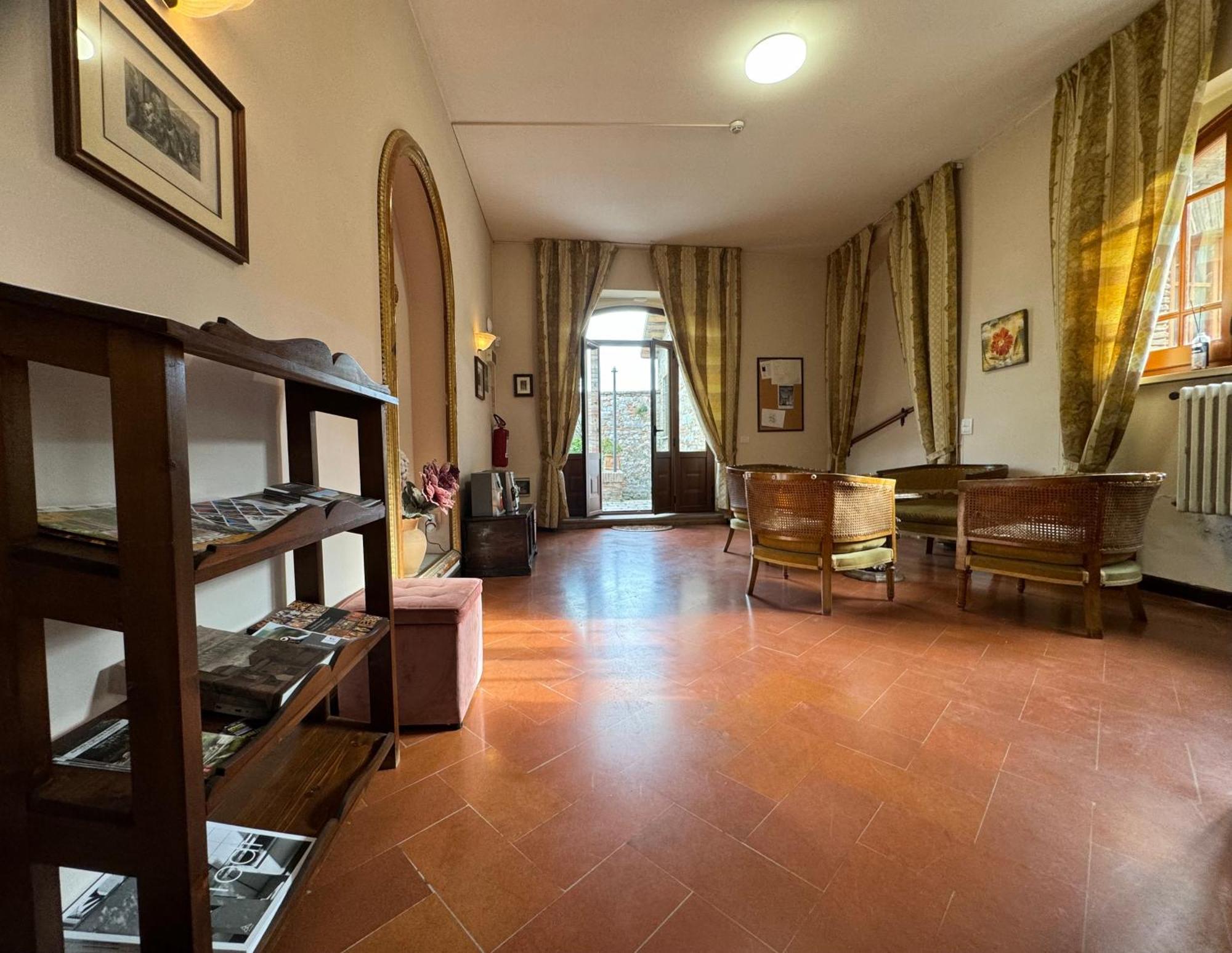 Monastero Ss. Annunziata Hotel Todi Exterior photo The interior of the museum