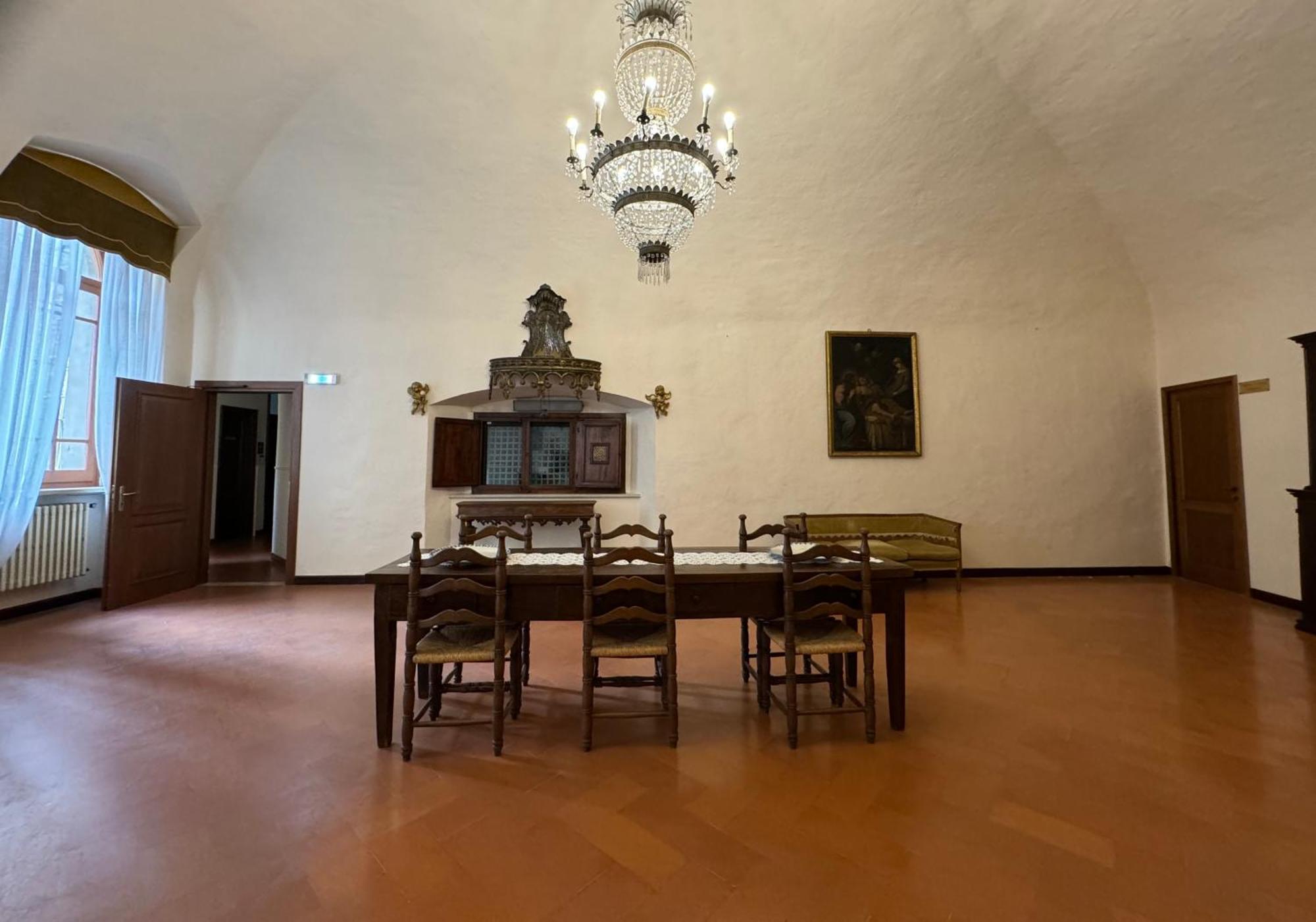 Monastero Ss. Annunziata Hotel Todi Exterior photo The refectory