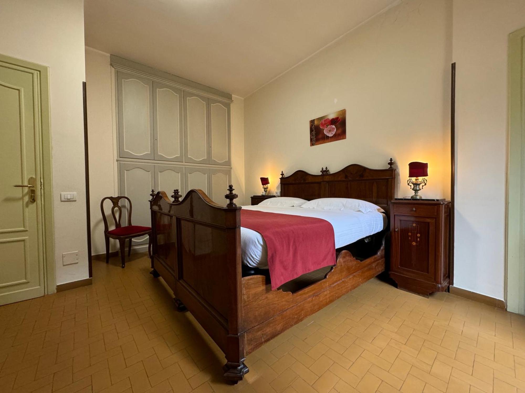 Monastero Ss. Annunziata Hotel Todi Exterior photo A room at the hotel
