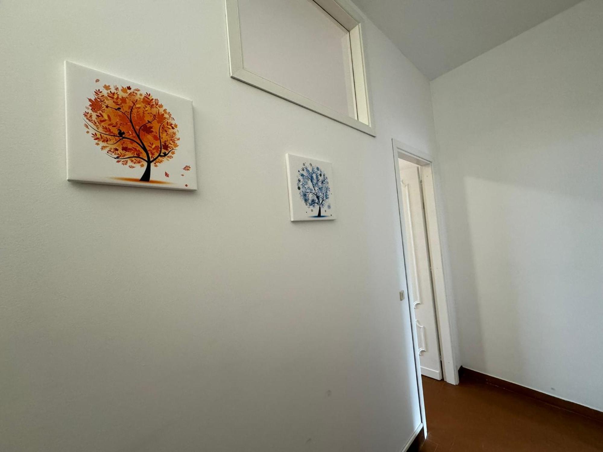 Monastero Ss. Annunziata Hotel Todi Exterior photo A wall painted with a white emulsion paint